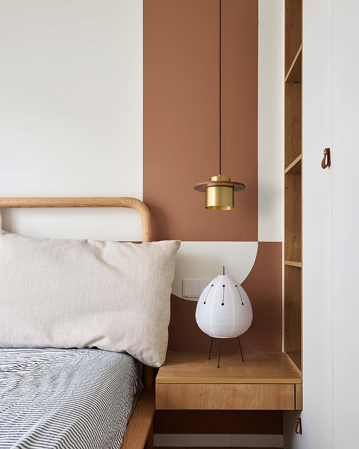 Auririra industriële hanglamp van messing en walnoot