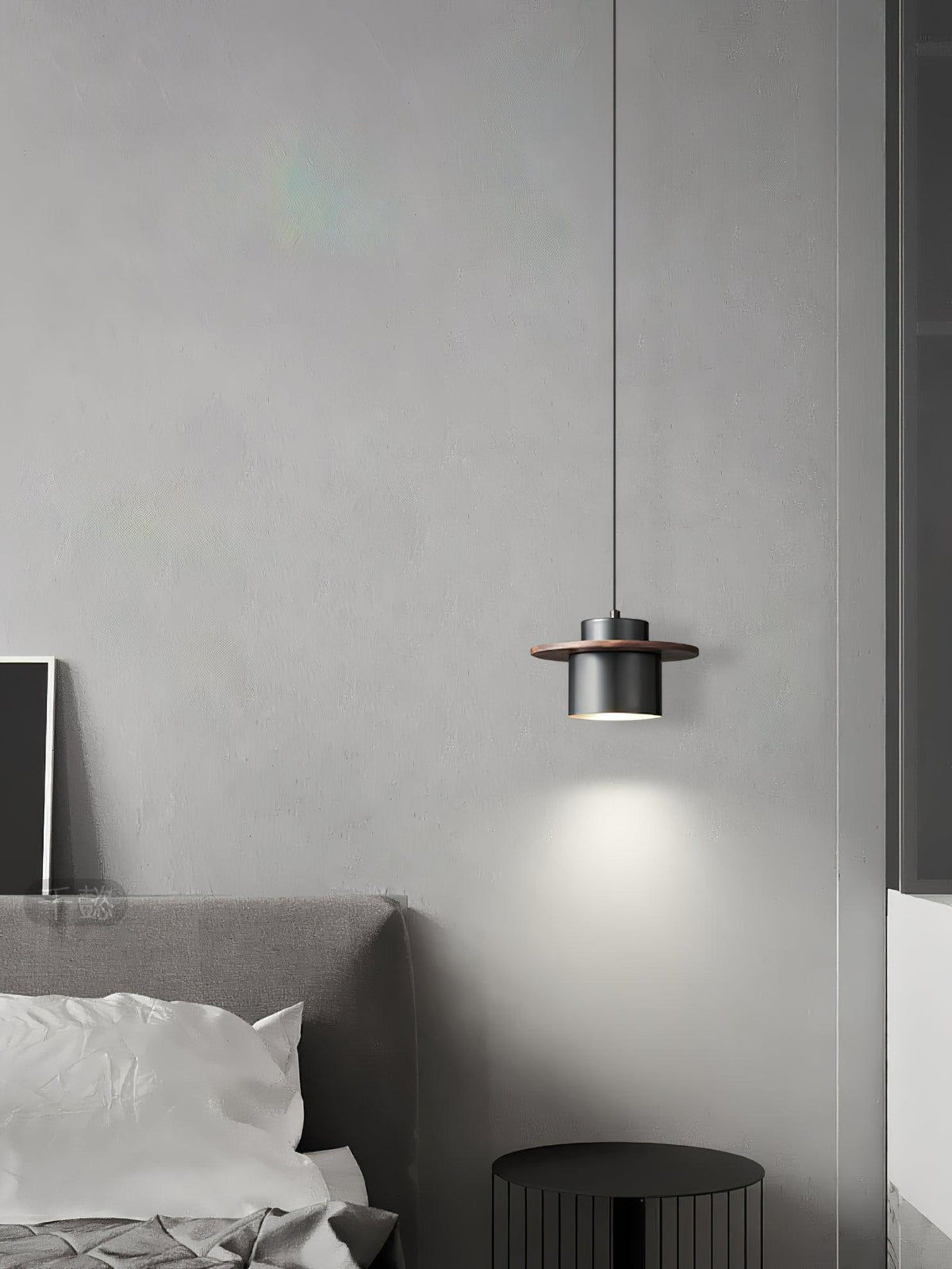 Auririra industriële hanglamp van messing en walnoot