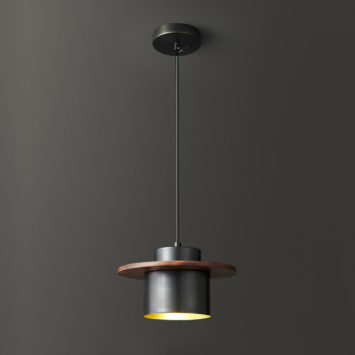 Auririra industriële hanglamp van messing en walnoot