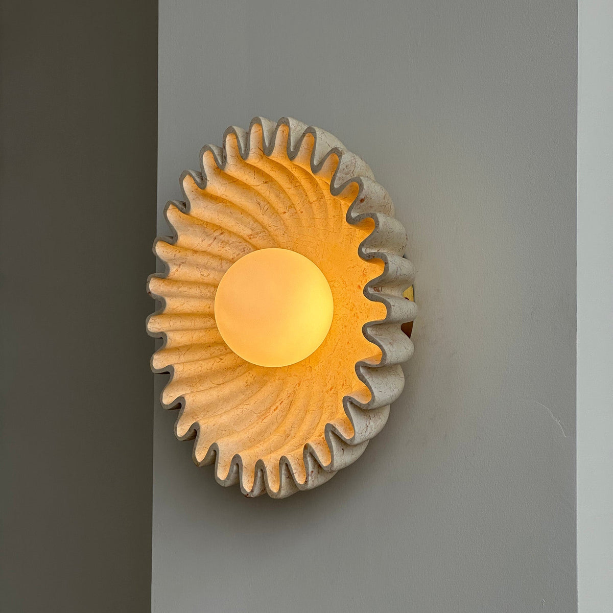 Avenisielle wandlamp