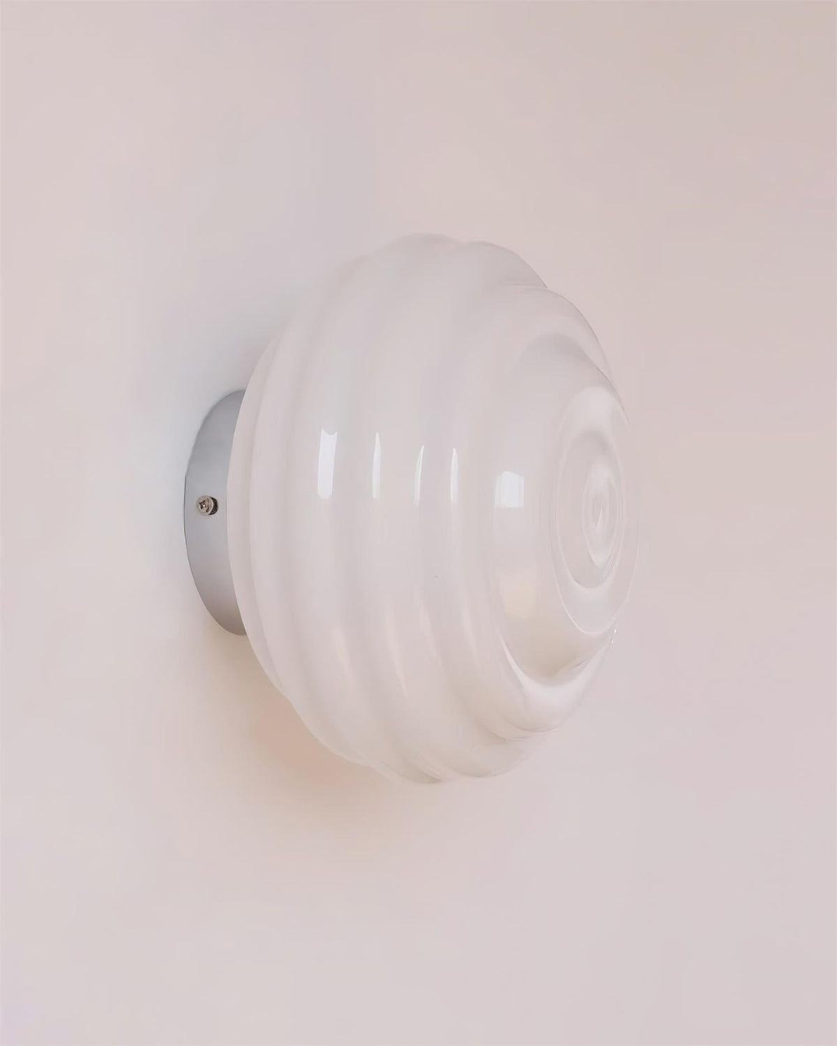 Celalelle wandlamp met glas in goudkleurige afwerking
