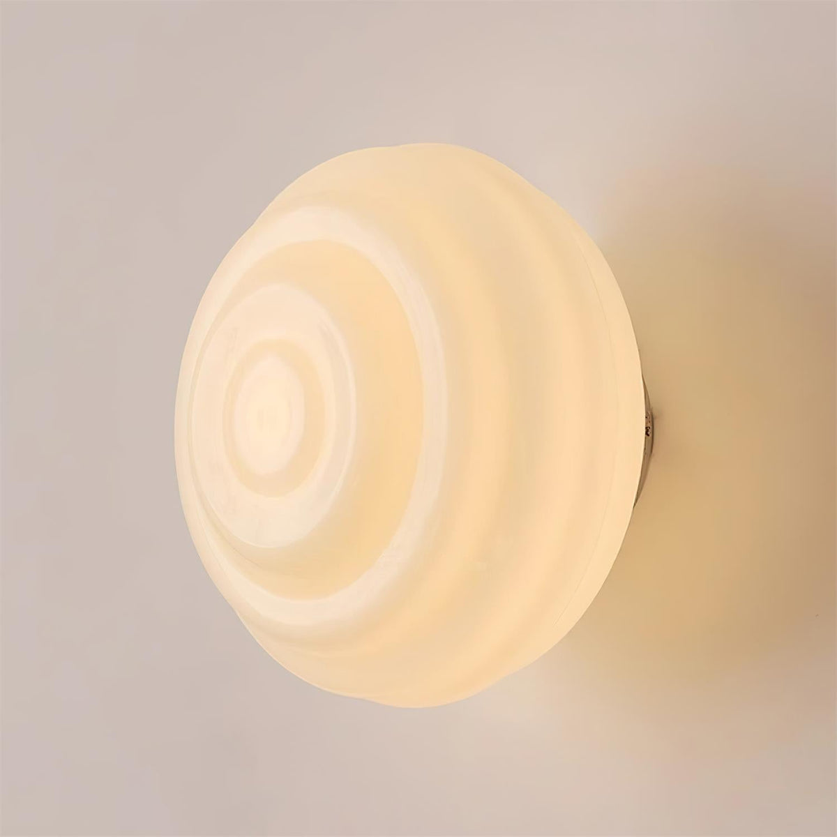 Celalelle wandlamp met glas in goudkleurige afwerking