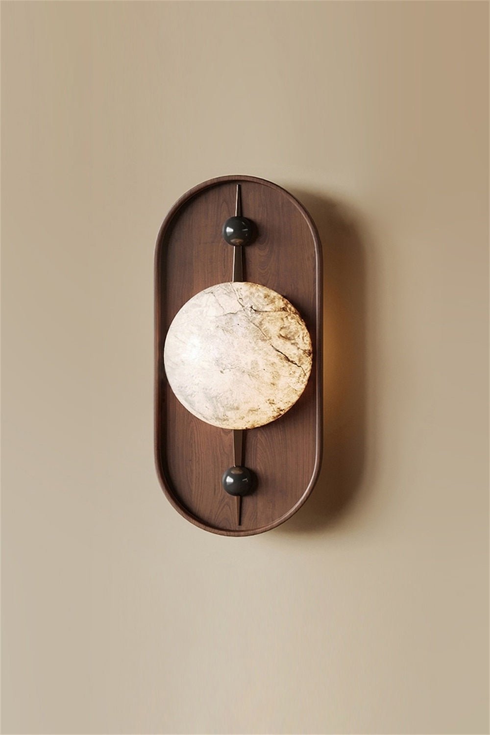 Lyvaran Oval albasten wandlamp van Walnoot