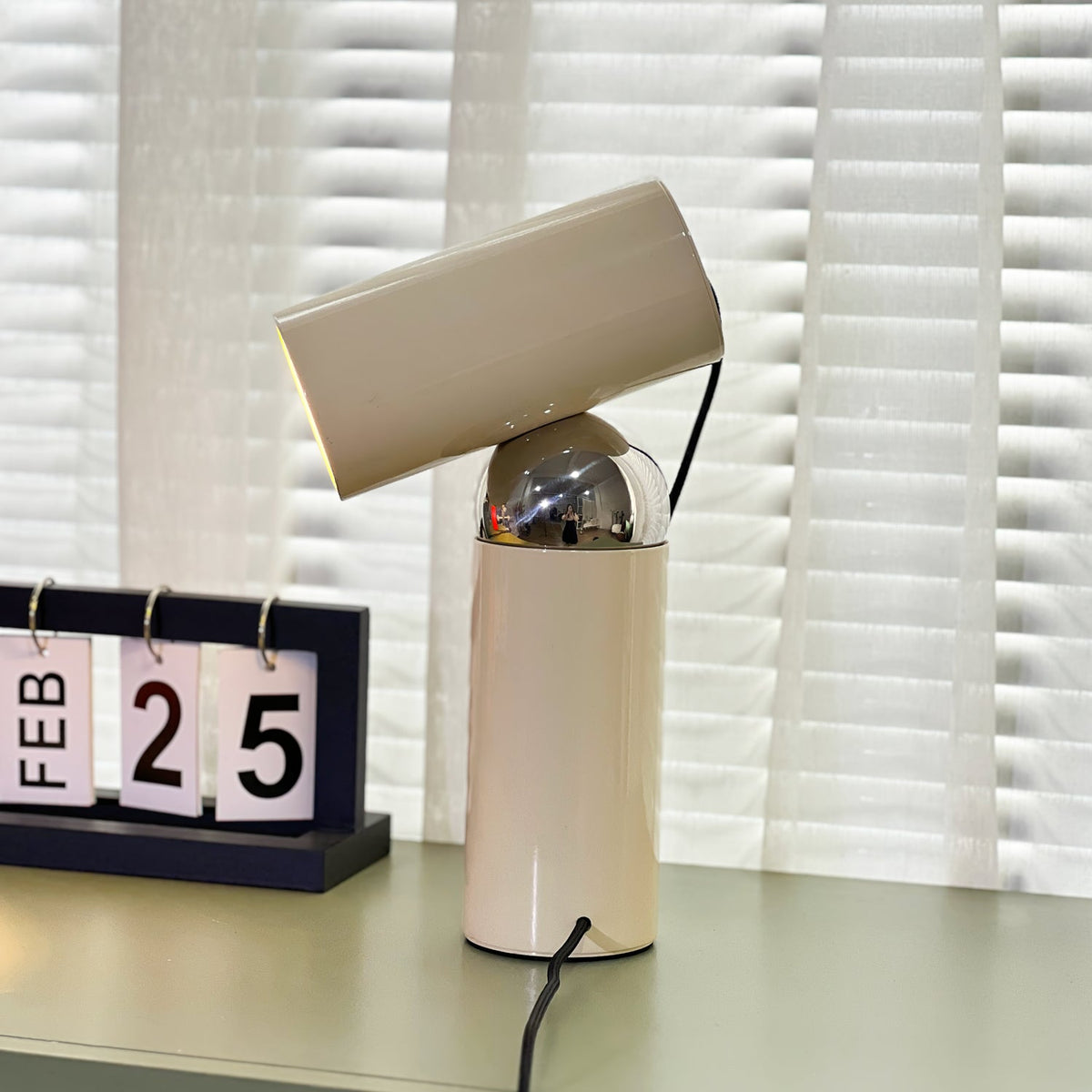 Rivivette Pivot tafellamp