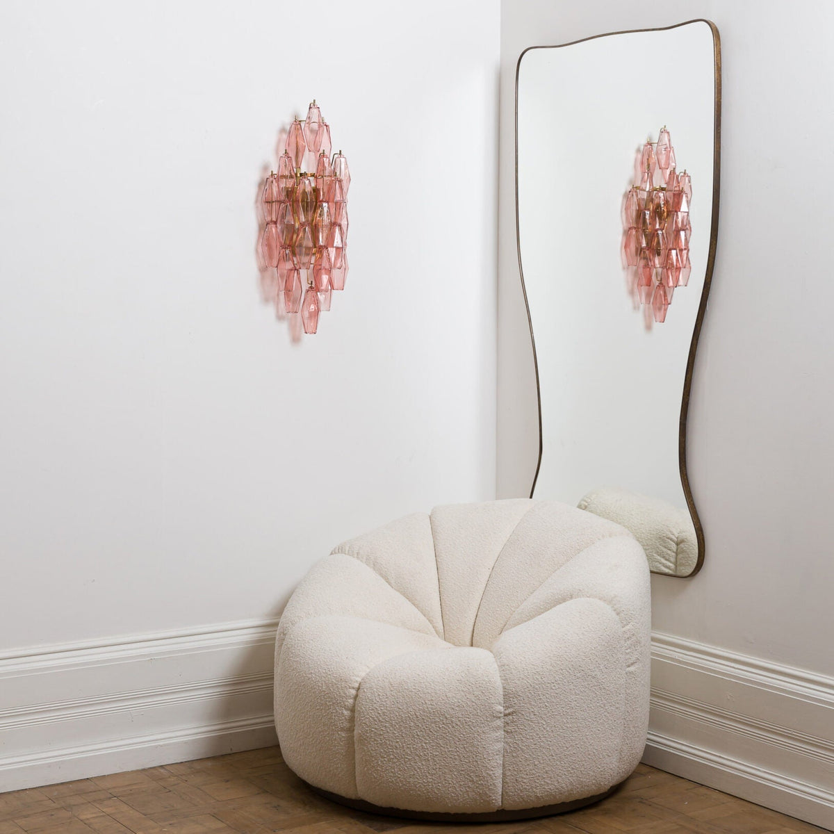 Zyrelis polyhedraal glazen wandlamp