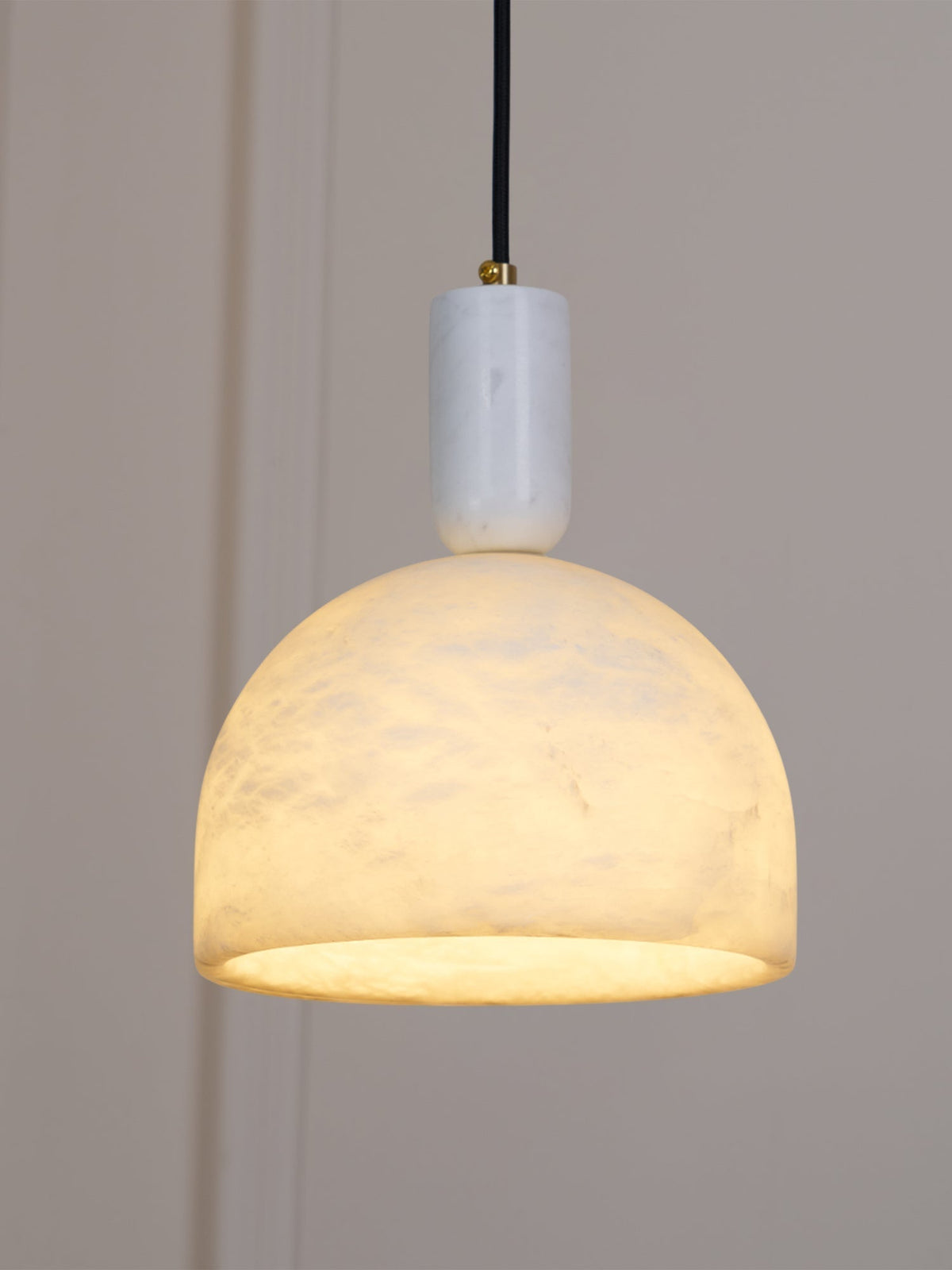 Leda minimalistische hanglamp in albast