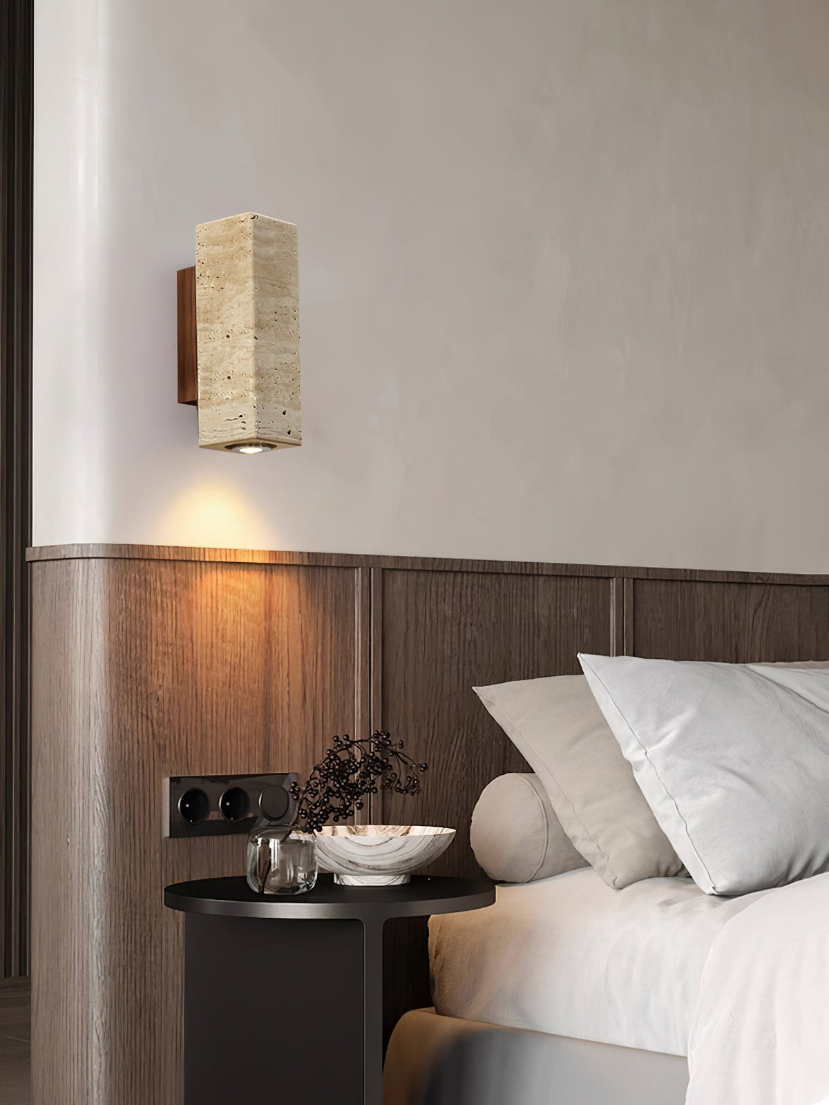 Nula cilindervormige wandlamp van travertin en walnoot
