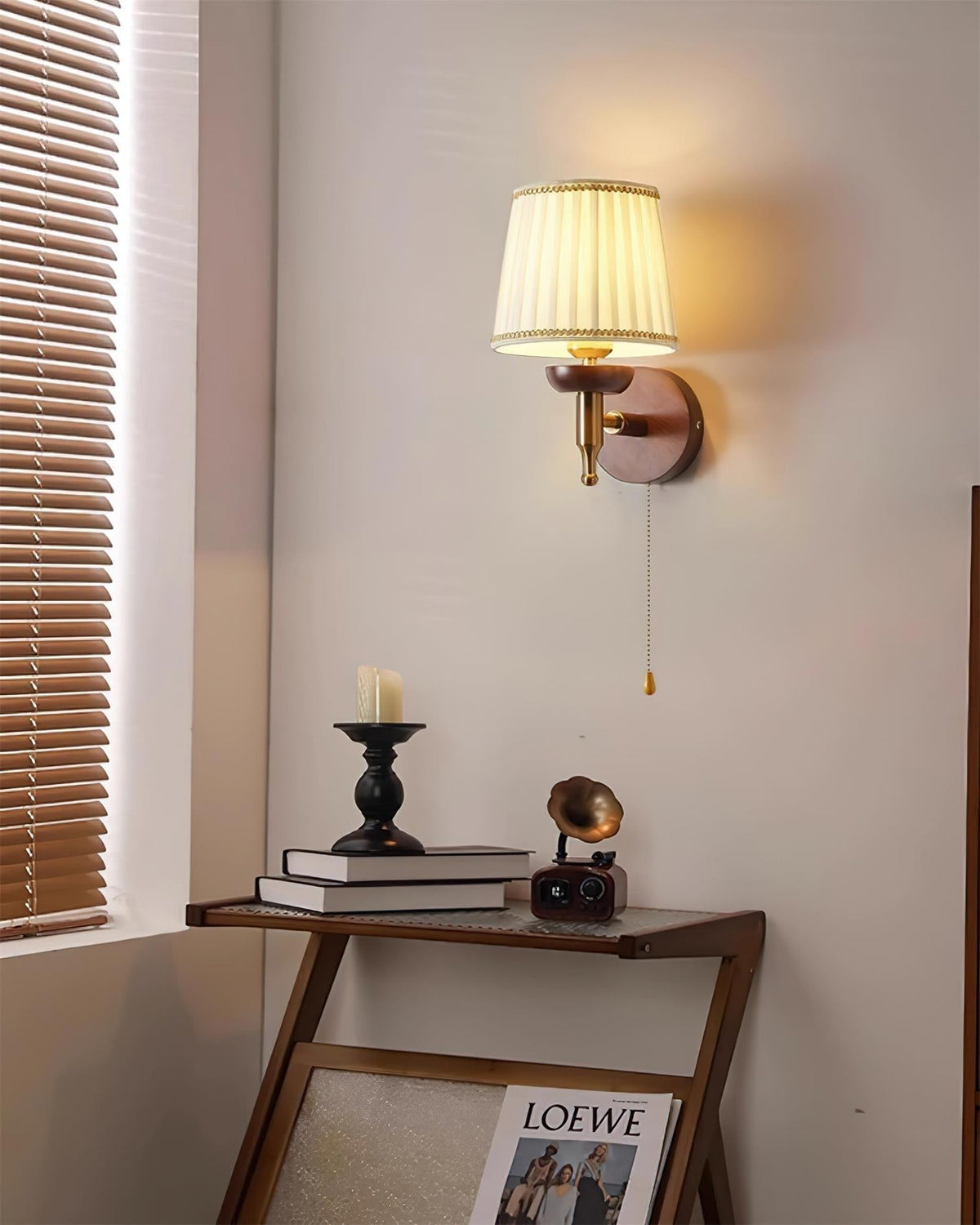Blixen wandlamp Stoffen Kap Klassiek Goud Walnoot Slaapkamer