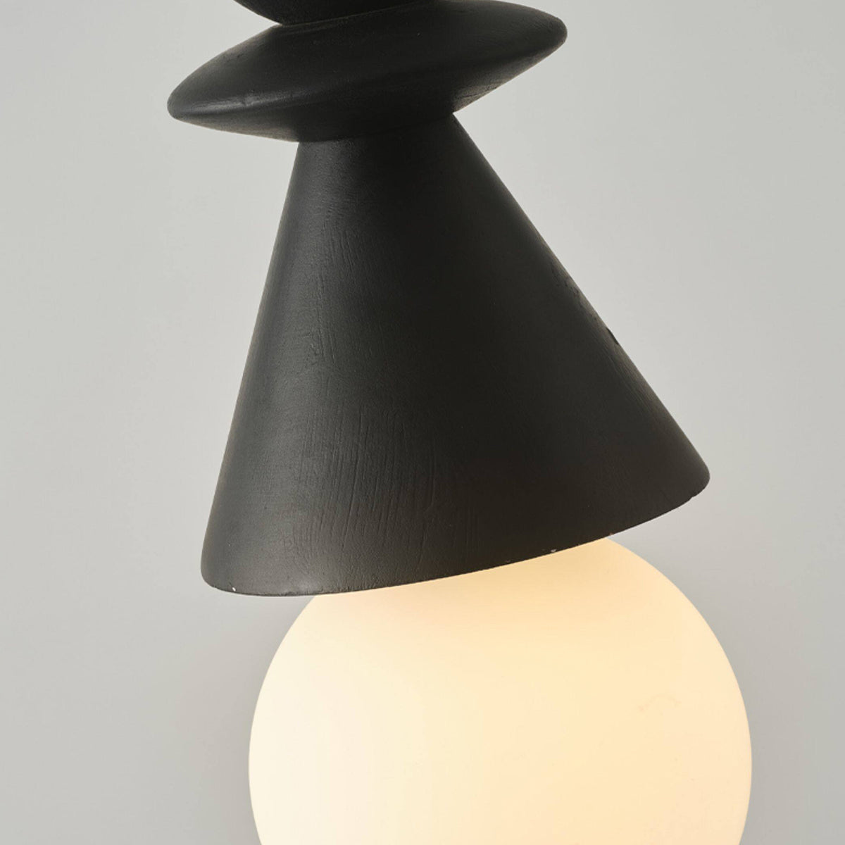 Alderelle gestapelde houten totem hanglamp