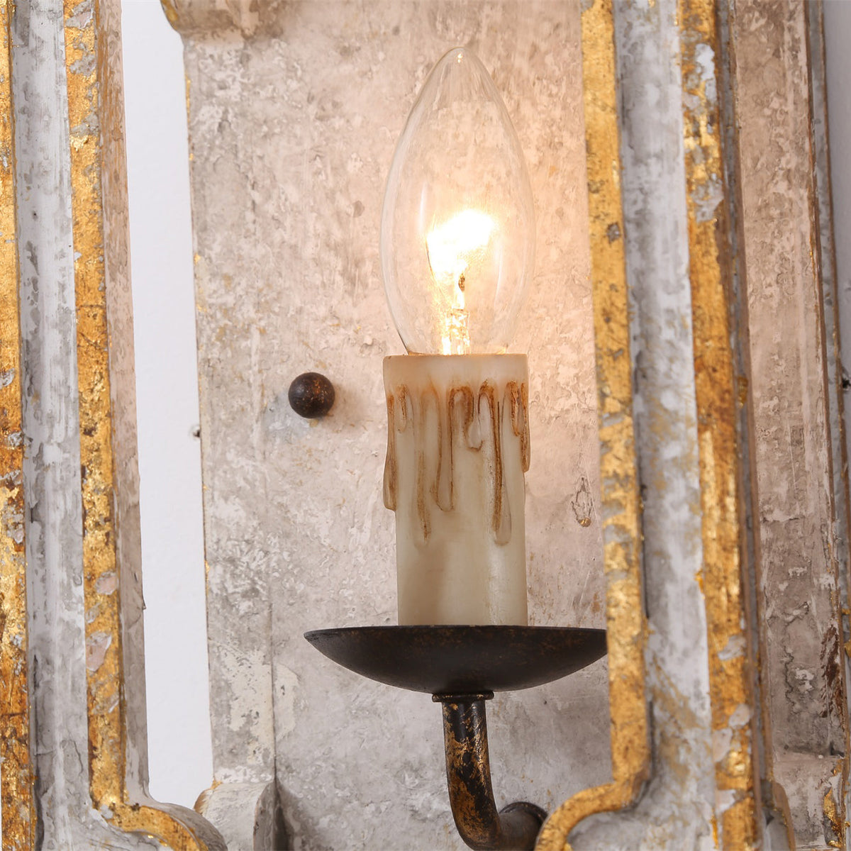 Orelararia wandlamp