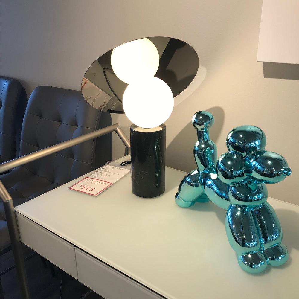 Dila Minimalistische tafellamp van marmer