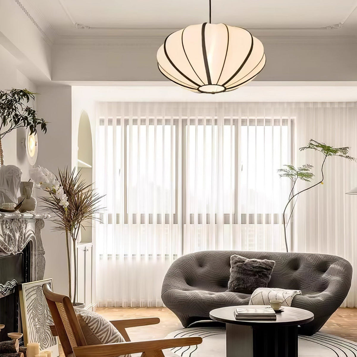 Inez hanglamp van stof met futuristisch ontwerp