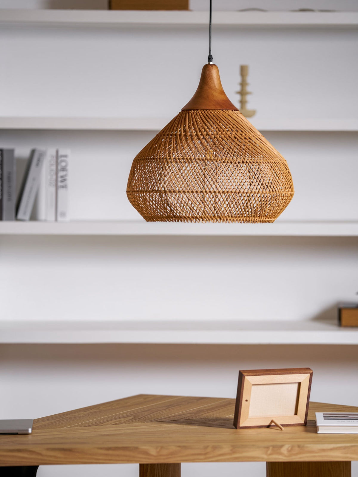Solavn hanglamp van rotan en hout