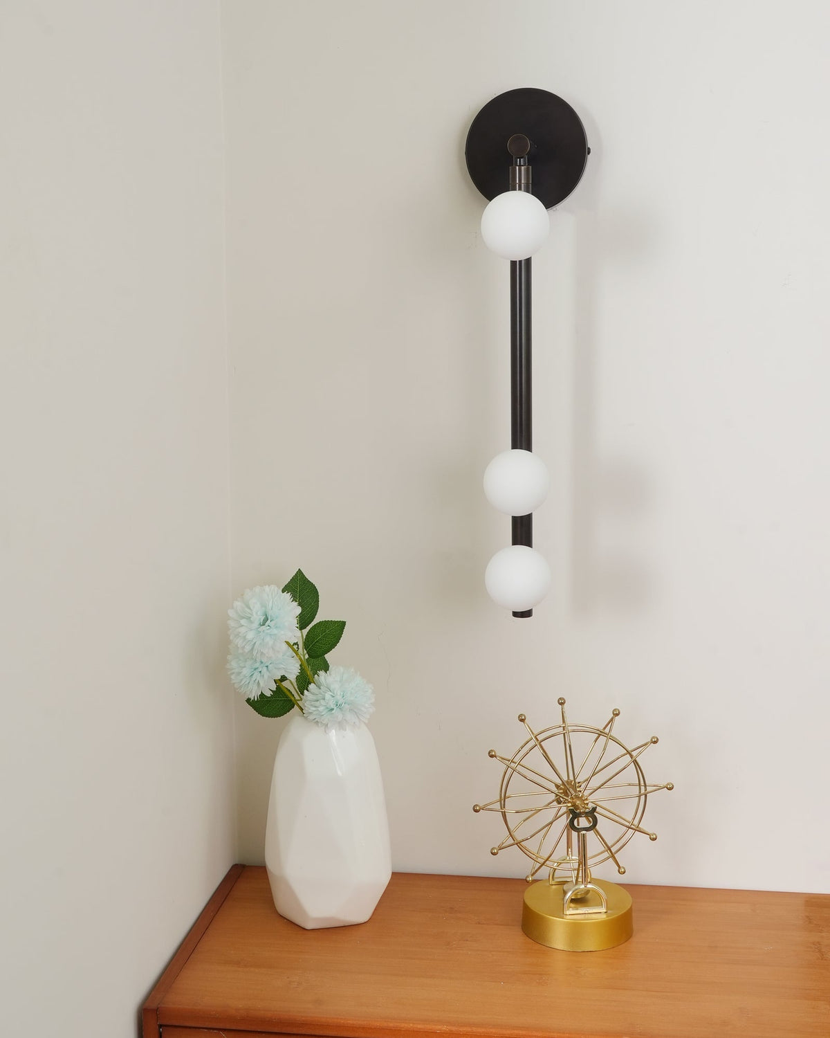 Pamela Tube met stekker messing glas wandlamp