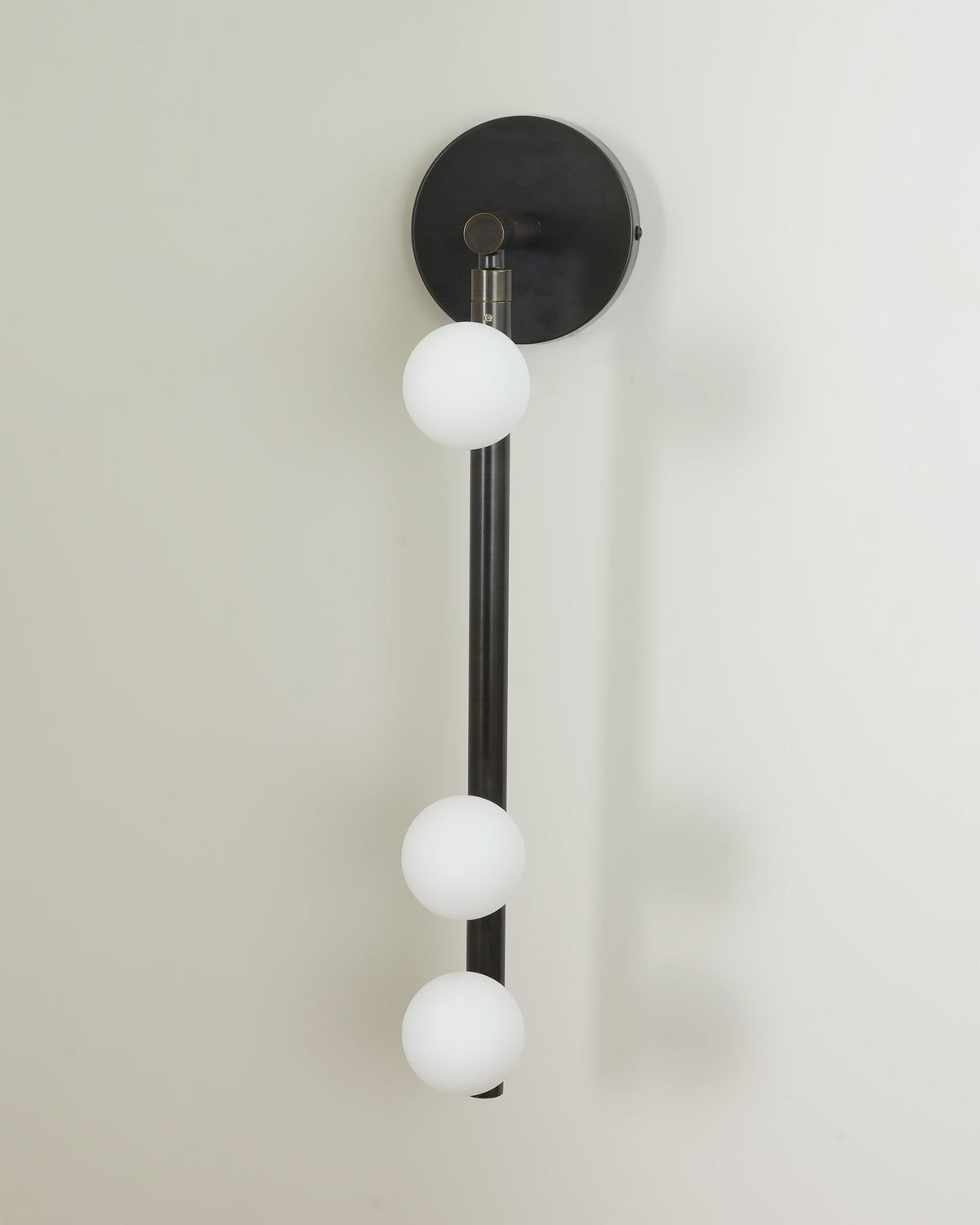 Pamela Tube met stekker messing glas wandlamp
