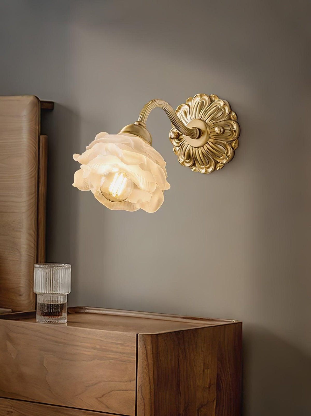 Palo wandlamp messing bloemmotief luxe