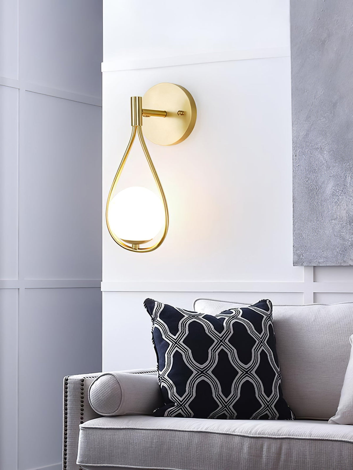 Eiralaya Moderne wandlamp van messing met glas in minimalistisch design