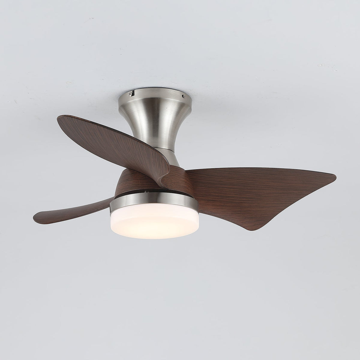 Aureon Moderne plafondventilator met verlichting van walnoothout