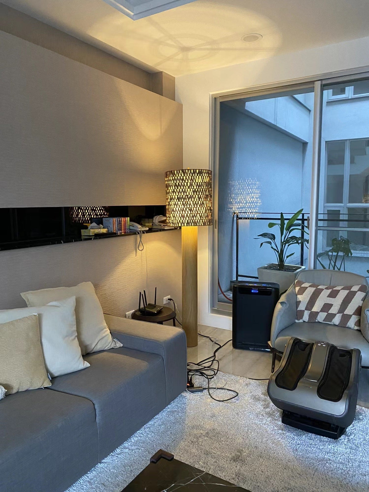 Lorenzo vloerlamp
