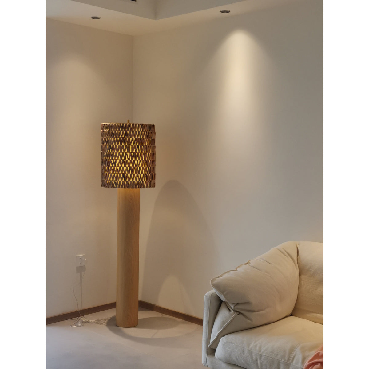 Lorenzo vloerlamp