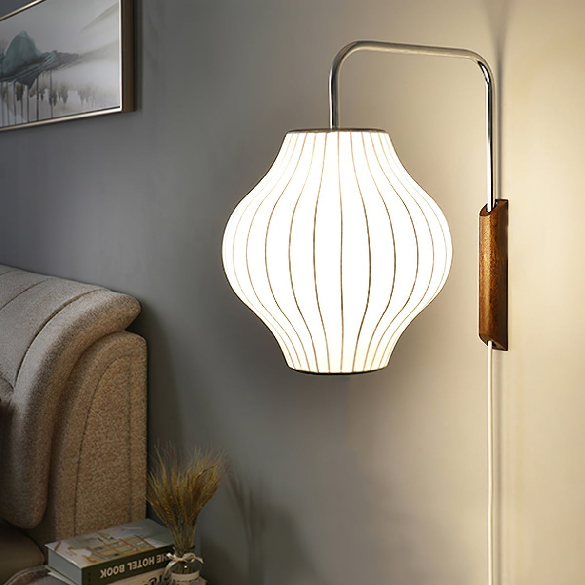 Aldinira wandlamp walnoot bal