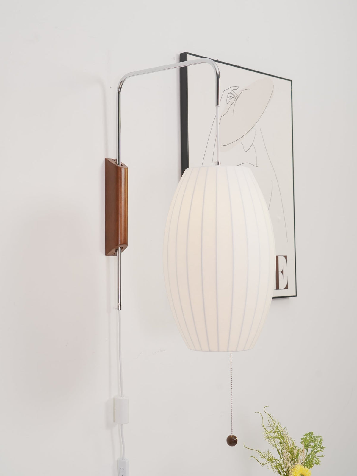 Aldinira wandlamp walnoot bal