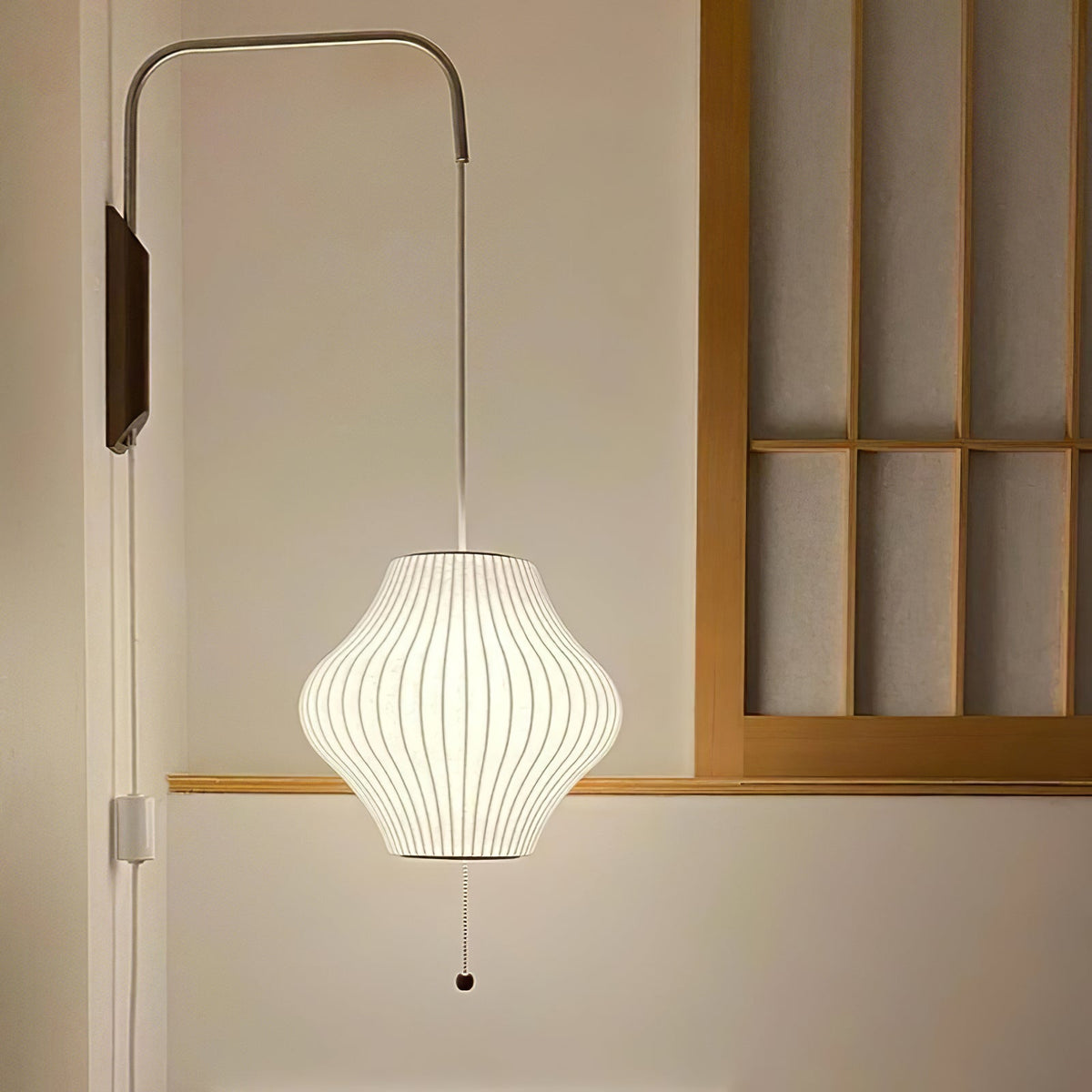 Aldinira wandlamp walnoot bal