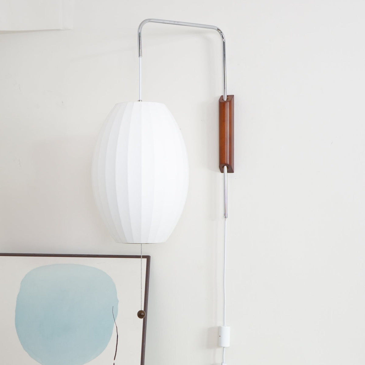 Aldinira wandlamp walnoot bal