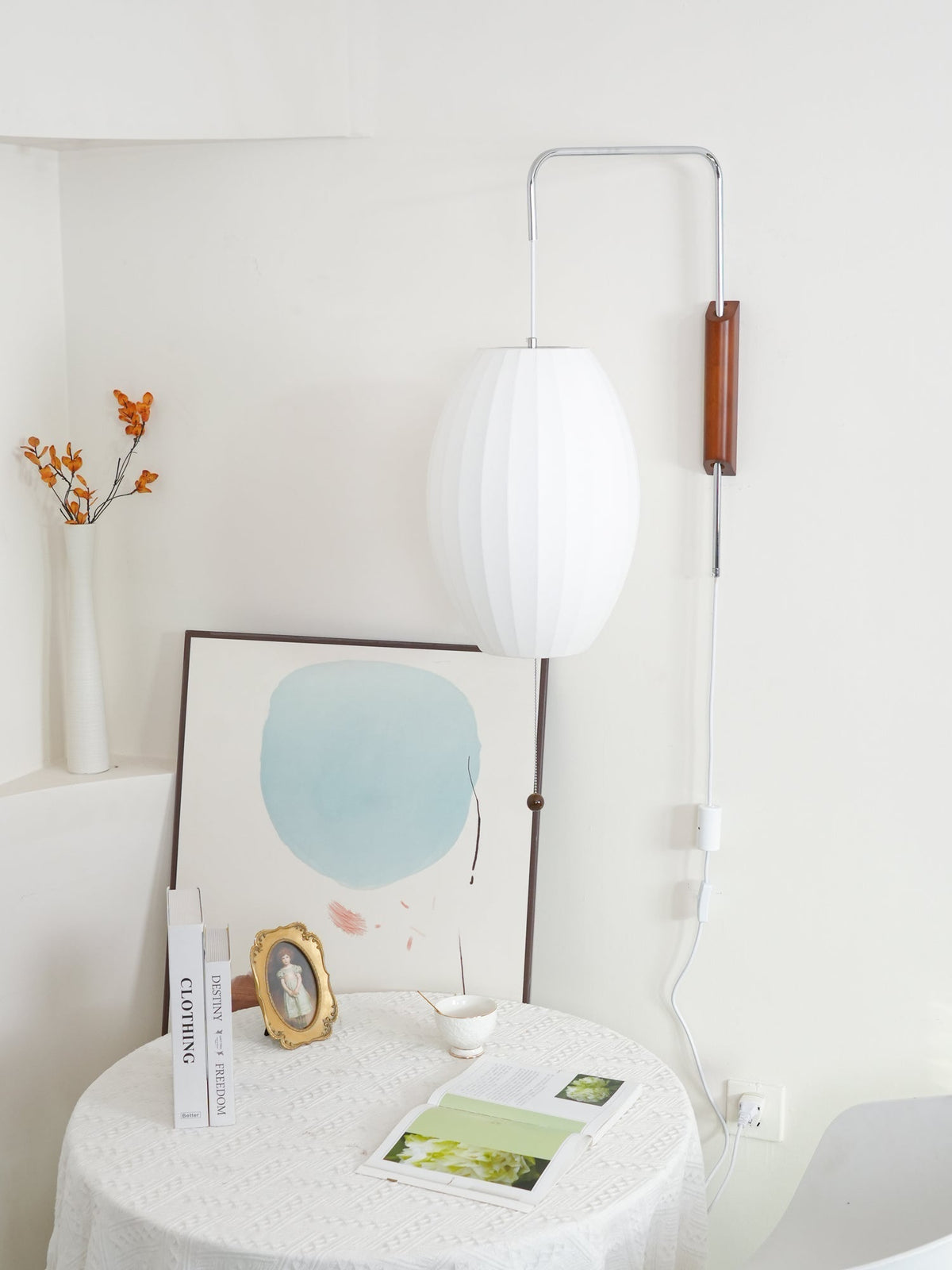Aldinira wandlamp walnoot bal
