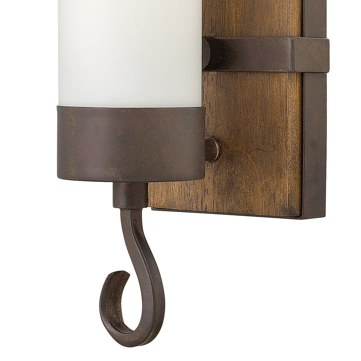Liororise wandlamp