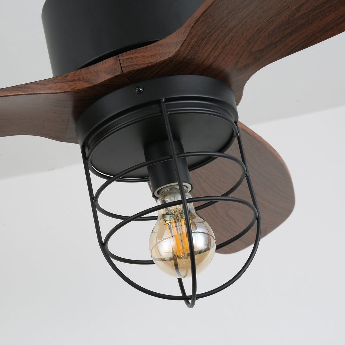 Brisora industriële plafondventilator met verlichting van walnoothout