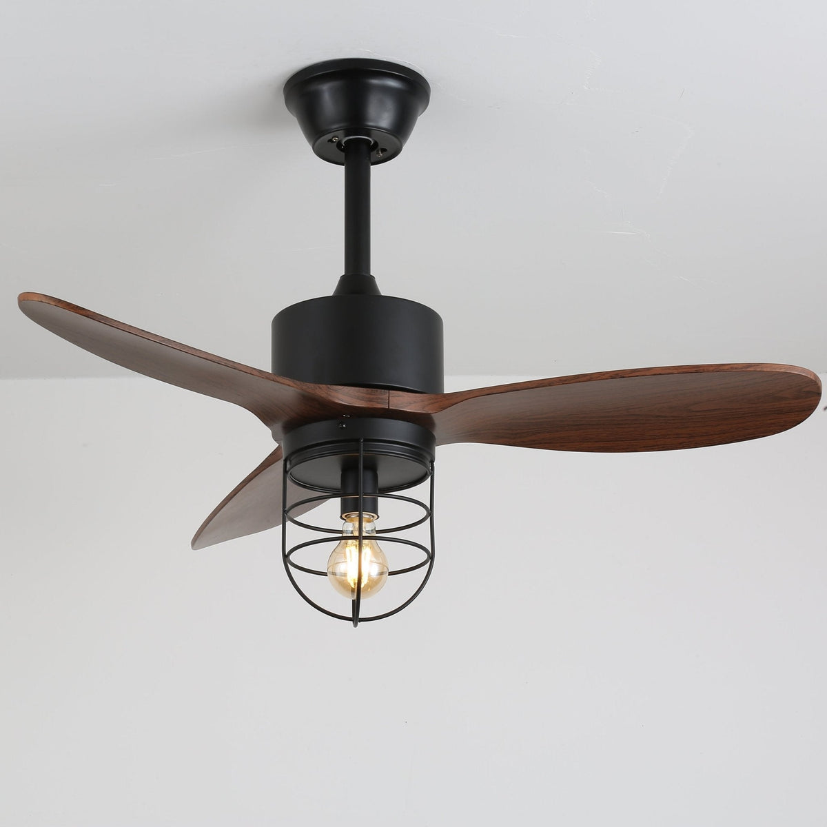 Brisora industriële plafondventilator met verlichting van walnoothout