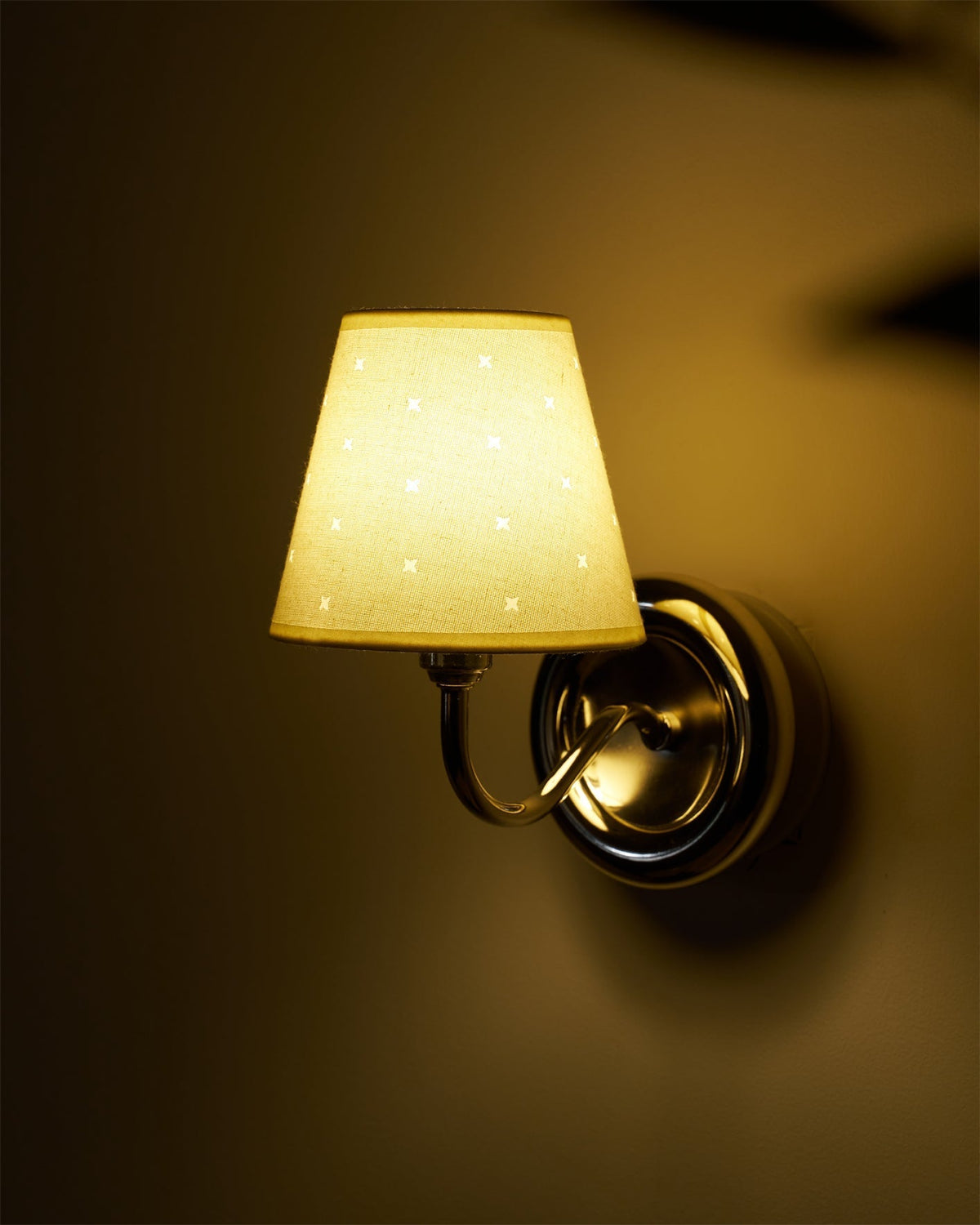 Calerelia stervormig wandlamp