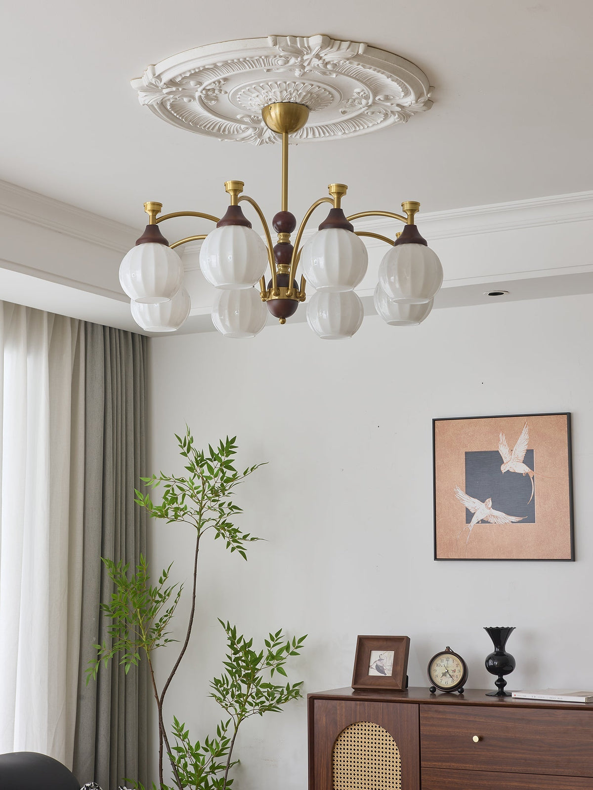 Illoros Traditionele Elegantie Houten Kroonluchter