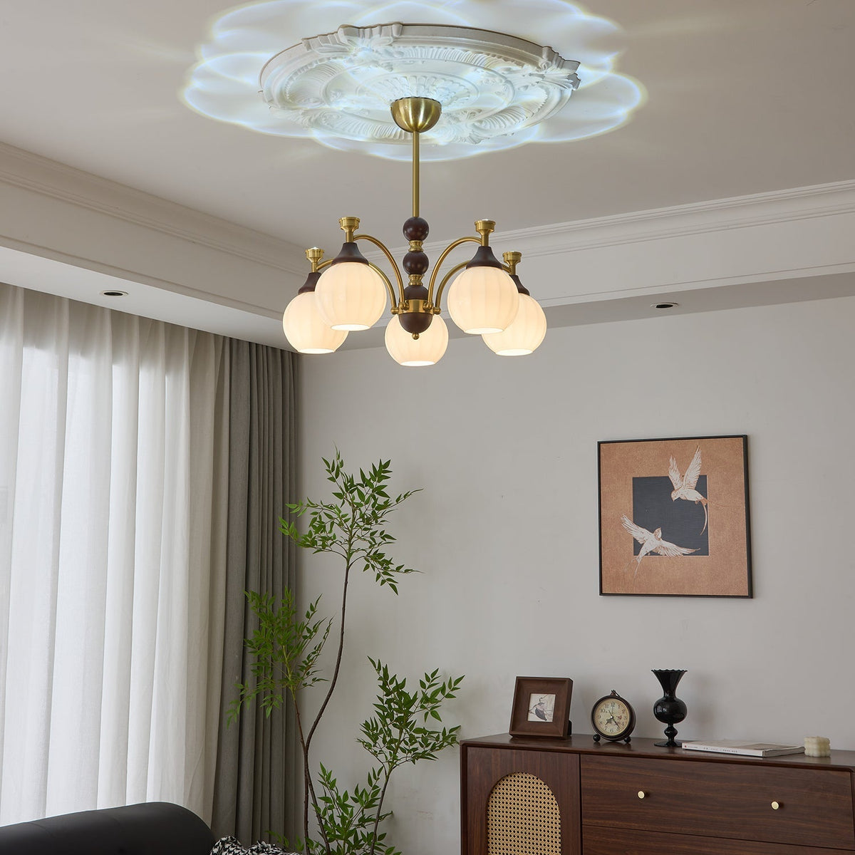 Illoros Traditionele Elegantie Houten Kroonluchter