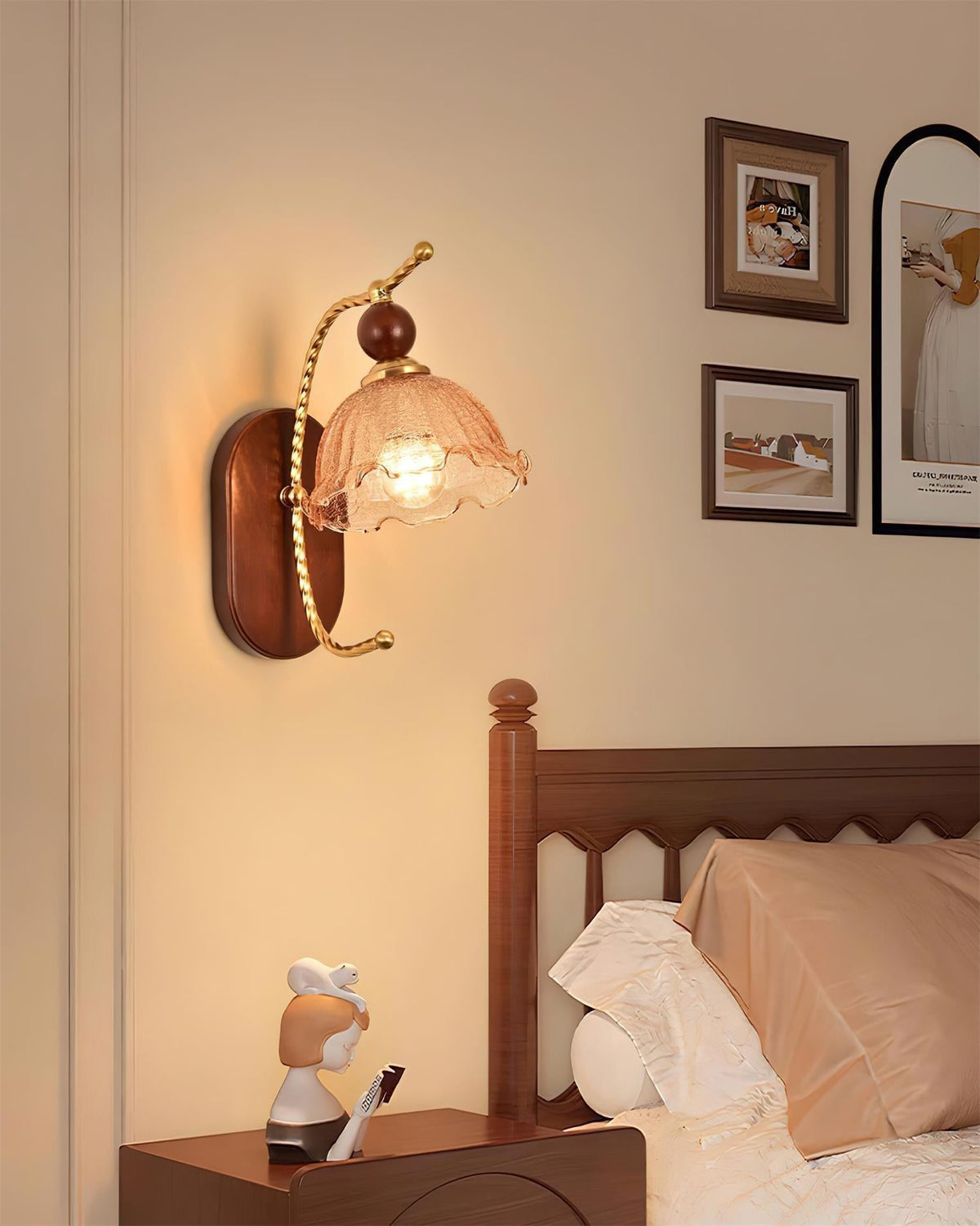 Orelivaya wandlamp