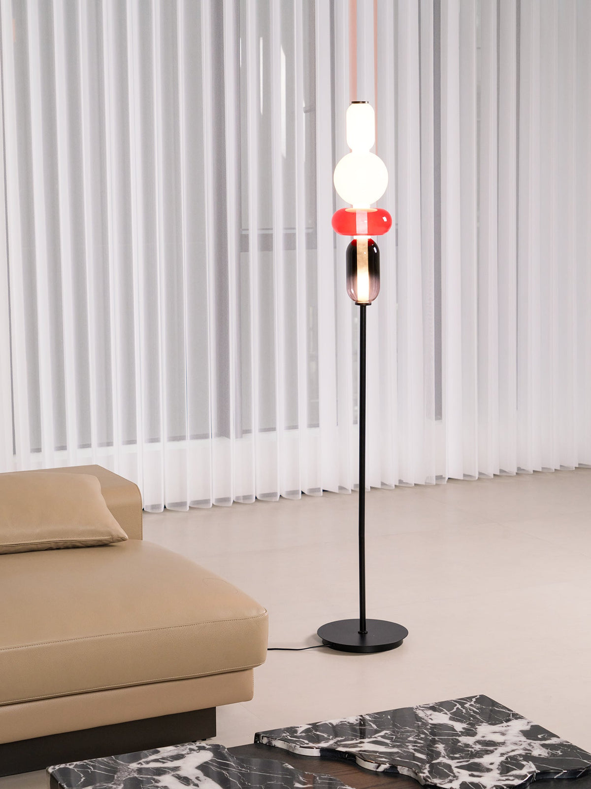 Velarelle vloerlamp met glazen bol