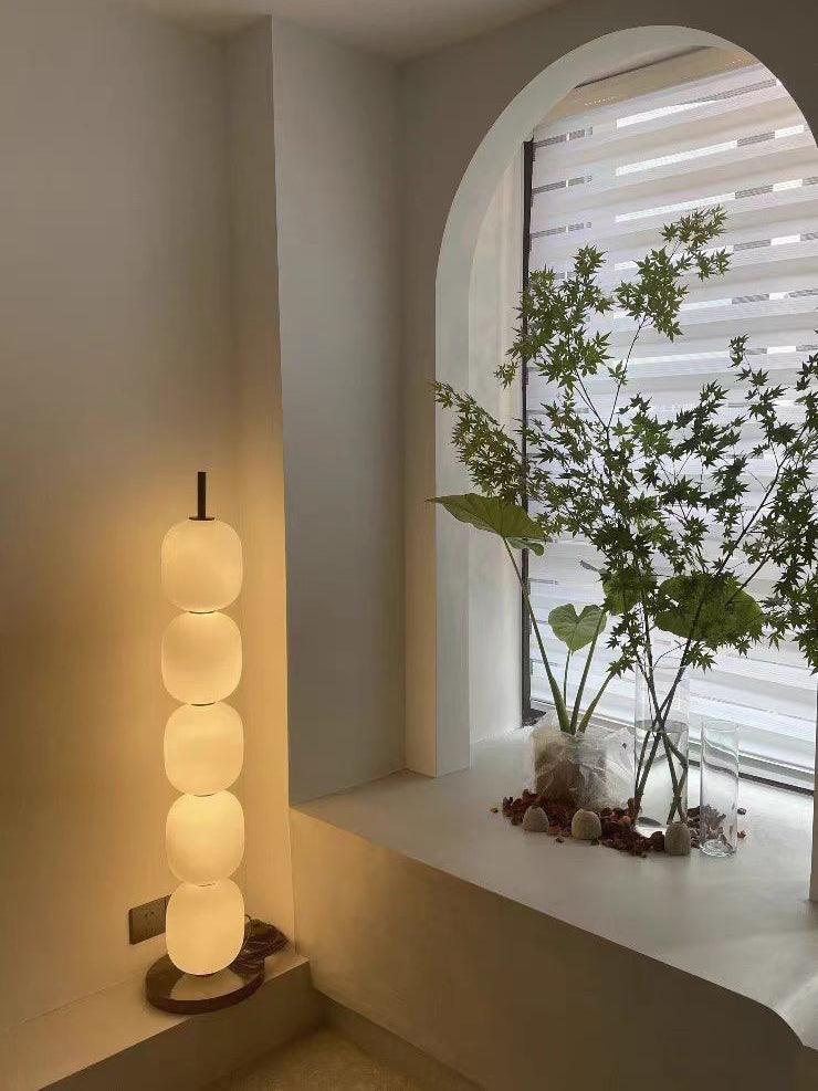 Ceni Minimalistische vloerlamp van marmer