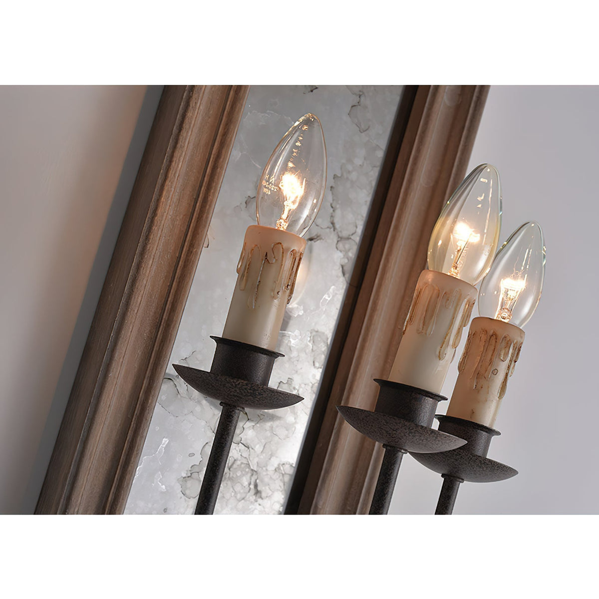 Augusta wandlamp