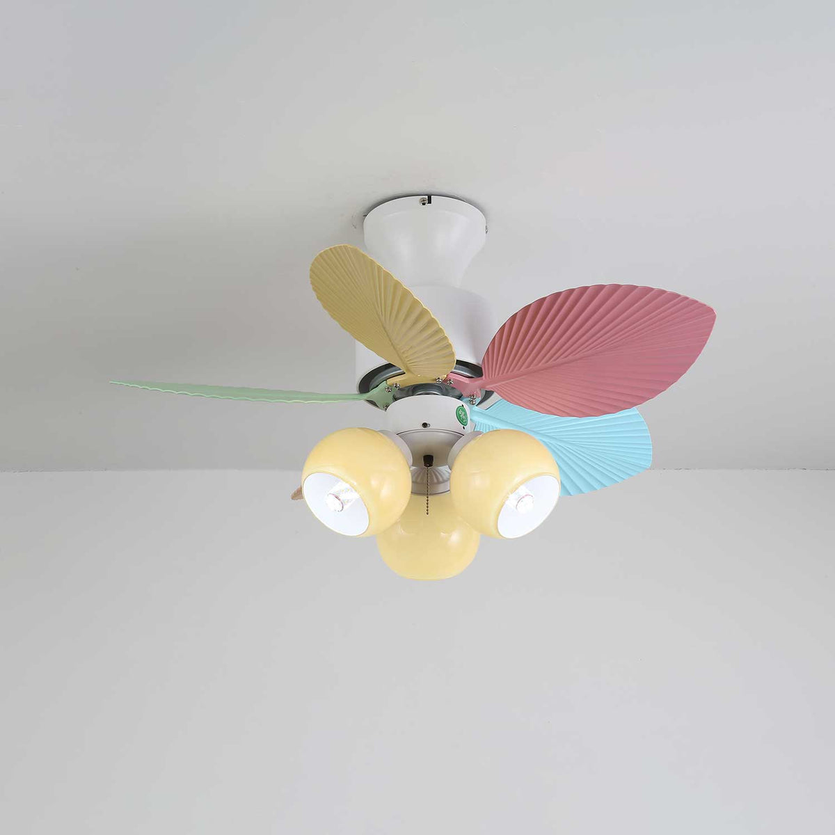 Celoia kleurrijke plafondventilator met verlichting van glas
