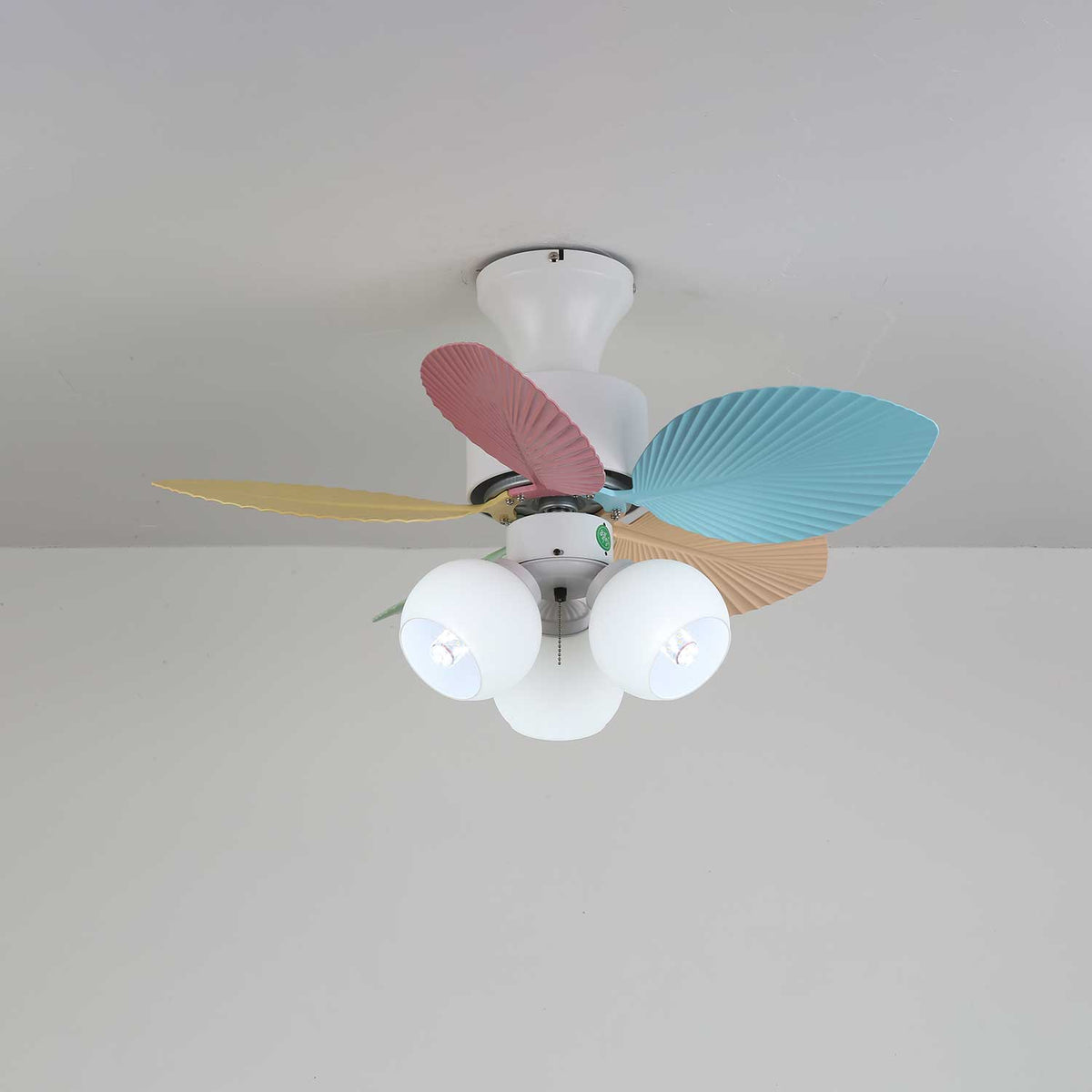 Celoia kleurrijke plafondventilator met verlichting van glas