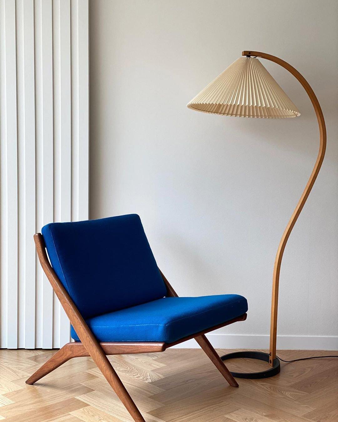 Viaro houten vloerlamp