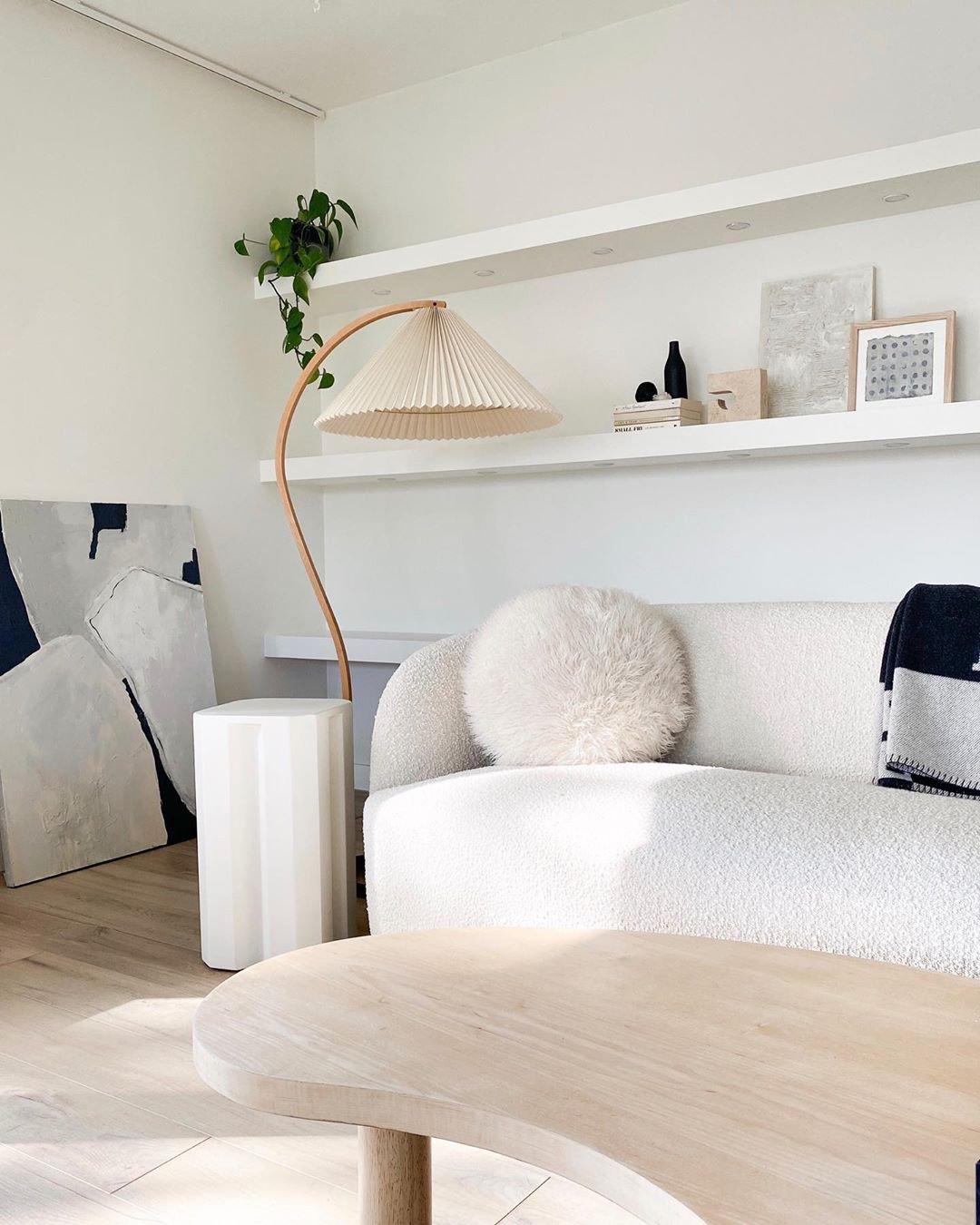 Viaro houten vloerlamp