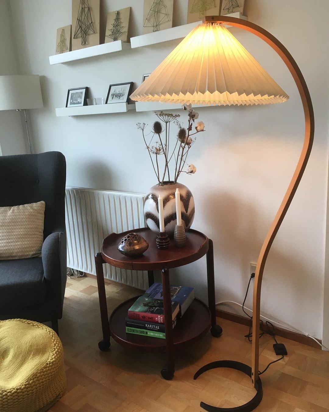Viaro houten vloerlamp
