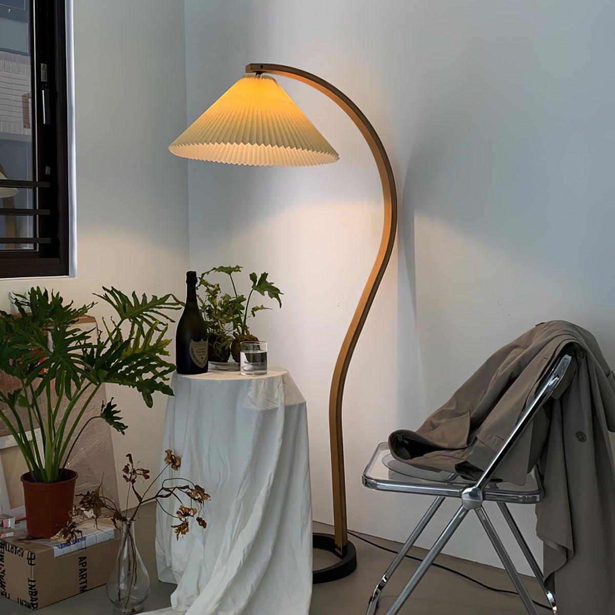 Viaro houten vloerlamp