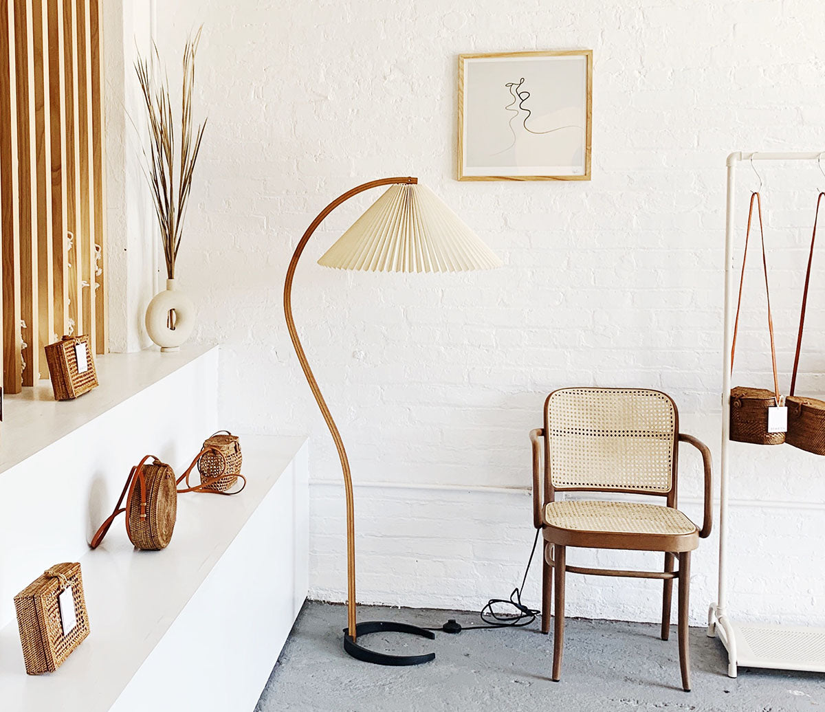 Viaro houten vloerlamp