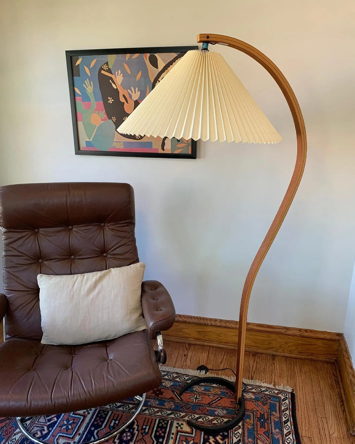 Viaro houten vloerlamp