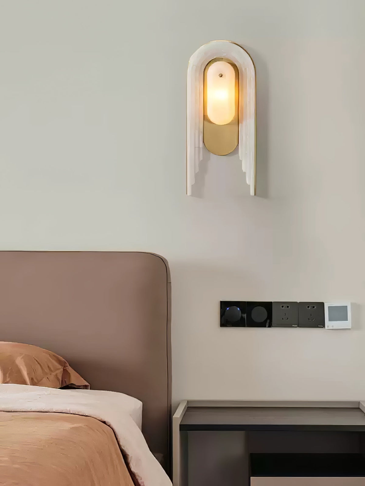 Sytalion Arch goudkleurige afwerking albasten wandlamp