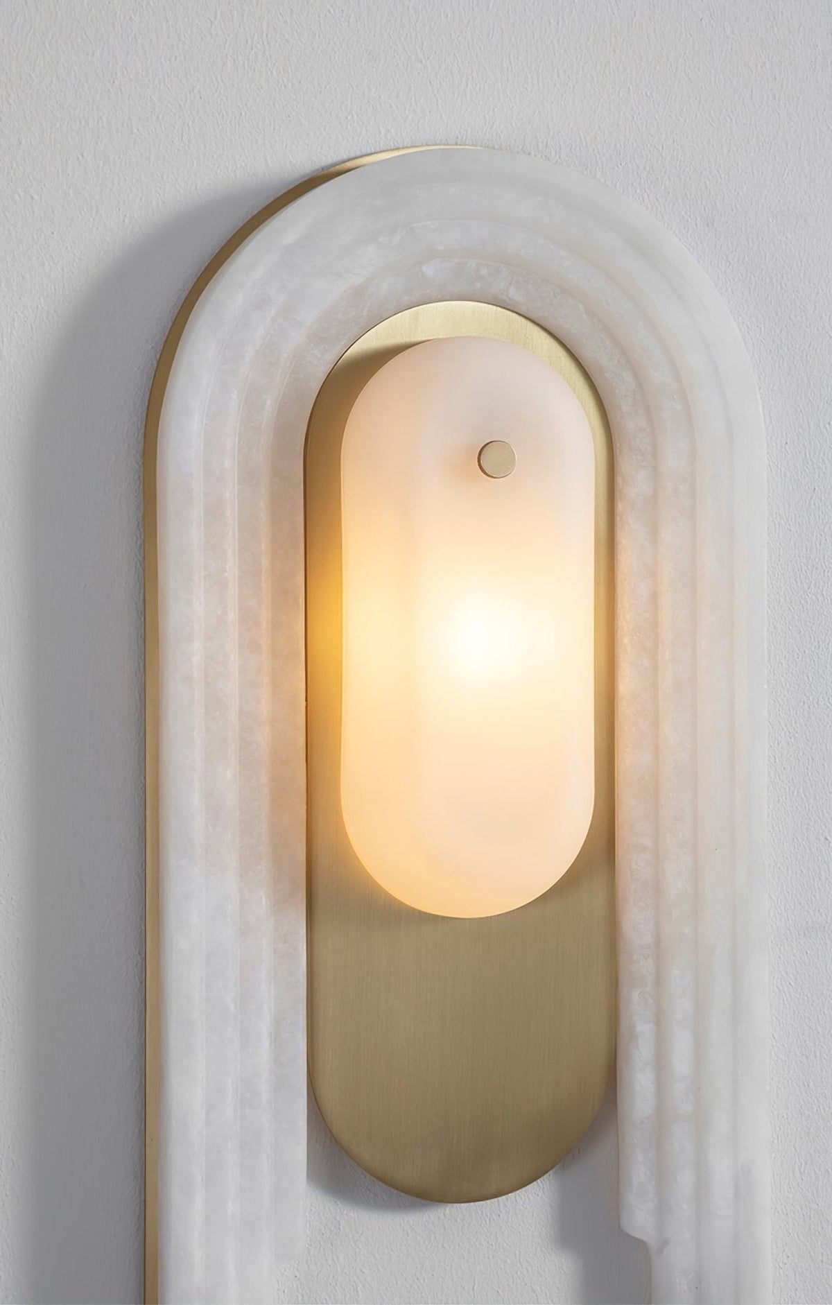 Sytalion Arch goudkleurige afwerking albasten wandlamp