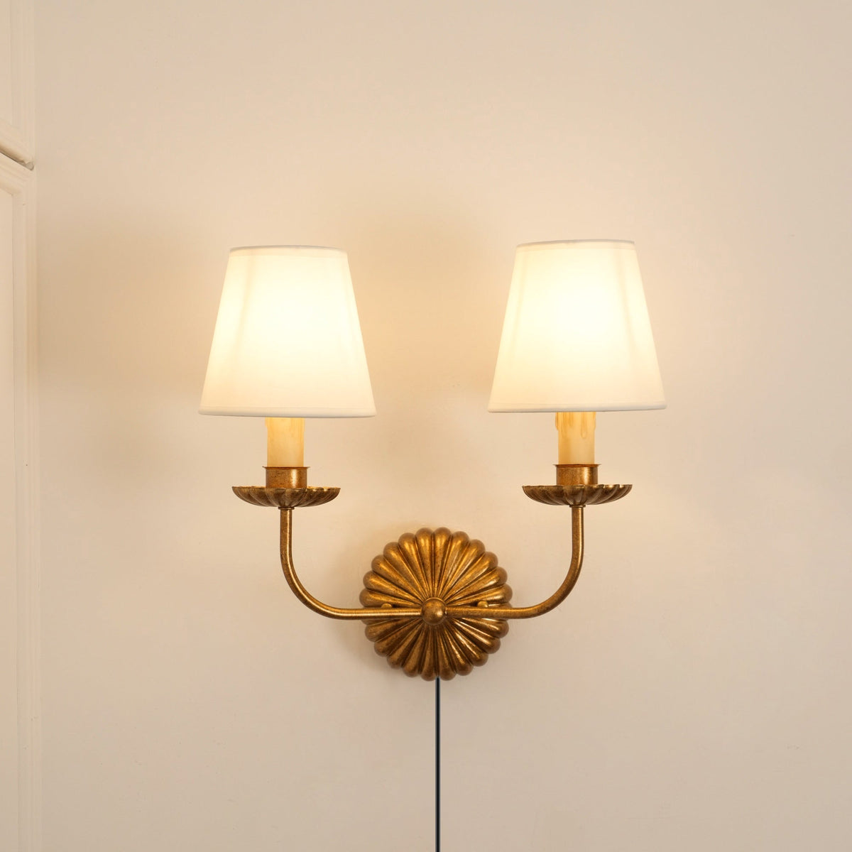 Adeliora wandlamp